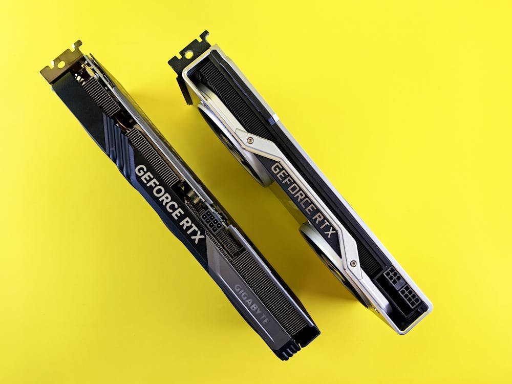 free-photo-of-two-geforce-rtx